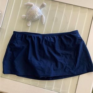 Ellen Tracy swim skirt